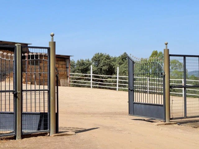 9 soverom Finca/Herregård til salgs i Espiel - € 1 600 000 (Ref: 7348883)