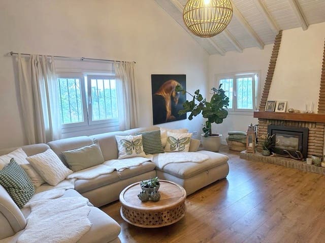 4 Zimmer Finca/Landgut zu verkaufen in Alhaurín el Grande mit Pool - 475.000 € (Ref: 8274406)