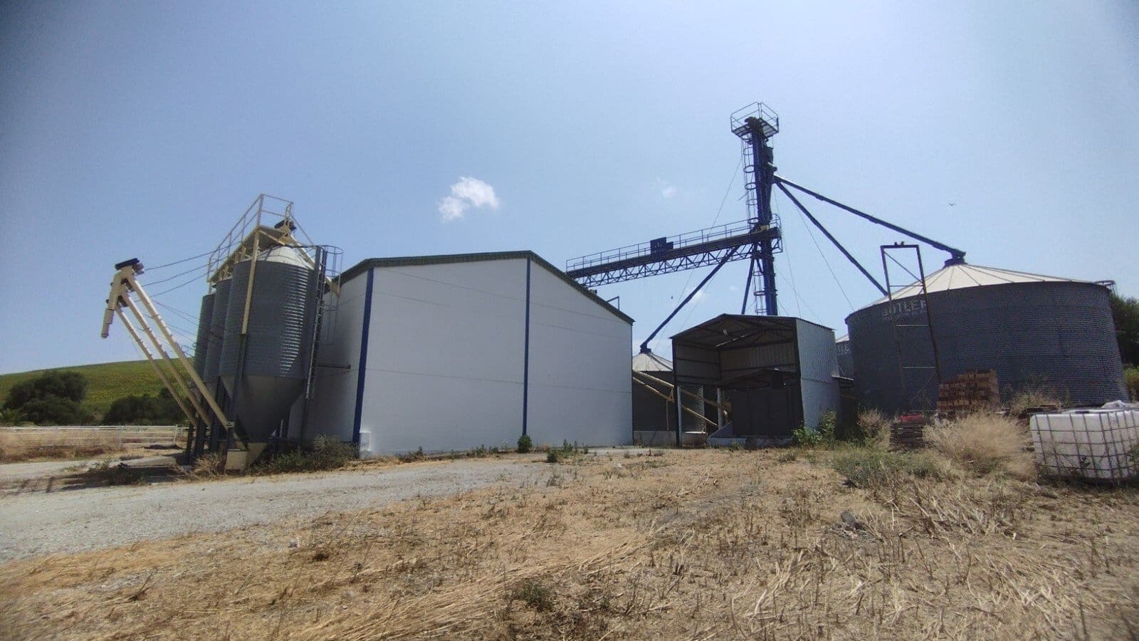 Finca/Landehus til salg i Bornos med swimmingpool - € 780.000 (Ref: 8325031)