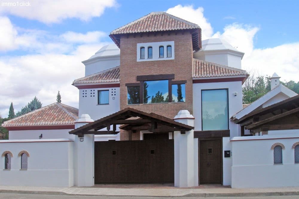 5 sovrum Villa till salu i Albolote med pool garage - 990 000 € (Ref: 8820484)