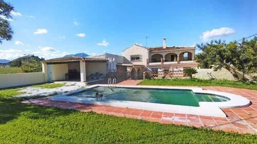 5 soveværelse Finca/Landehus til salg i Coin med swimmingpool - € 899.000 (Ref: 8903931)