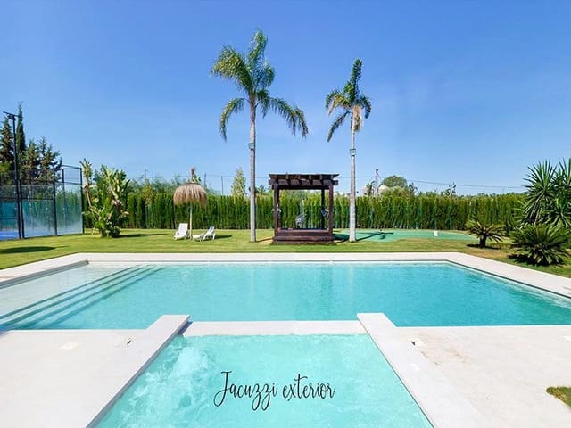 7 bedroom Finca/Country House for sale in Las Cabezas de San Juan with pool - € 1,800,000 (Ref: 9094497)