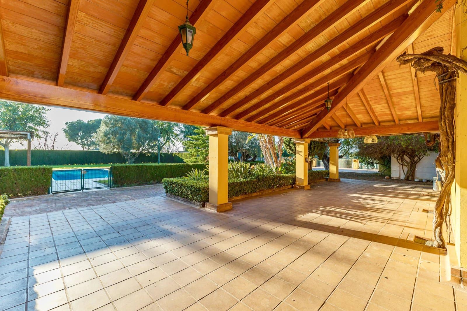 7 soveværelse Finca/Landehus til salg i Betera med swimmingpool - € 1.500.000 (Ref: 9201542)