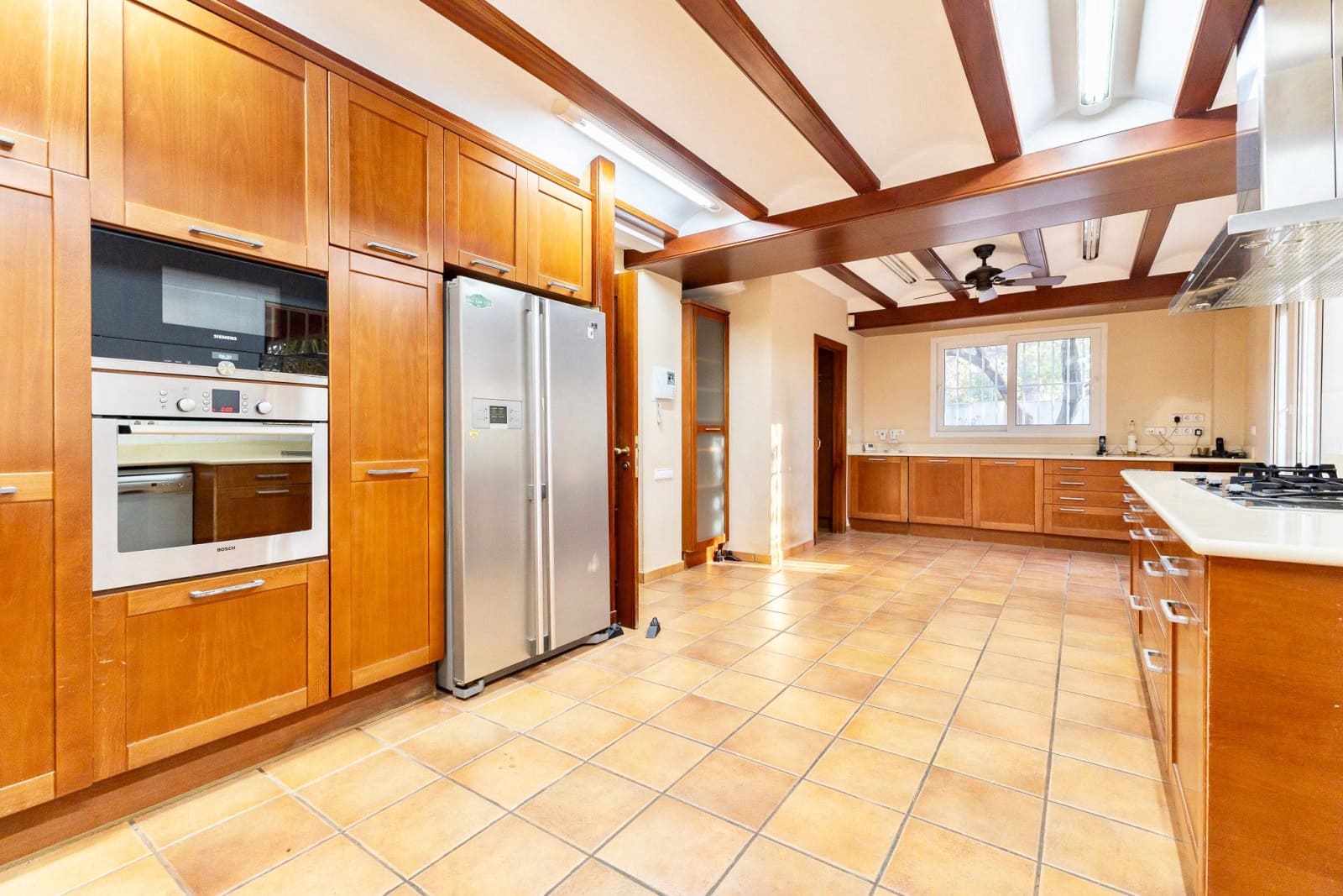 7 soveværelse Finca/Landehus til salg i Betera med swimmingpool - € 1.500.000 (Ref: 9201542)