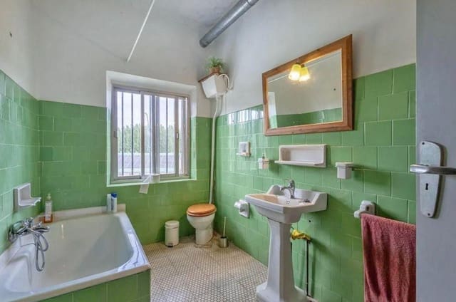7 quarto Quinta/Casa Rural para venda em Guadix com piscina - 344 000 € (Ref: 9838450)