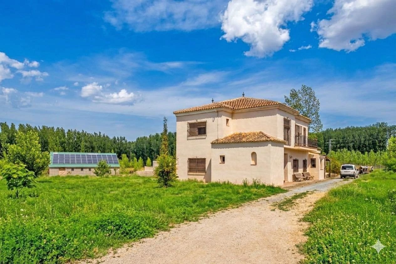7 quarto Quinta/Casa Rural para venda em Guadix com piscina - 344 000 € (Ref: 9838450)