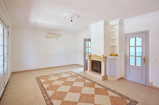 6 soverom Finca/Herregård til salgs i Olvera med svømmebasseng - € 450 000 (Ref: 9999053)