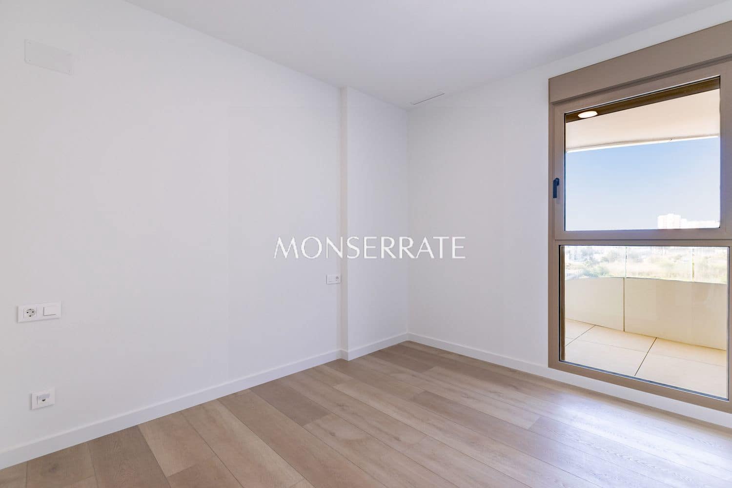 Apartamento de 2 habitaciones en Puig en venta con piscina garaje - 415.000 € (Ref: 10004954)