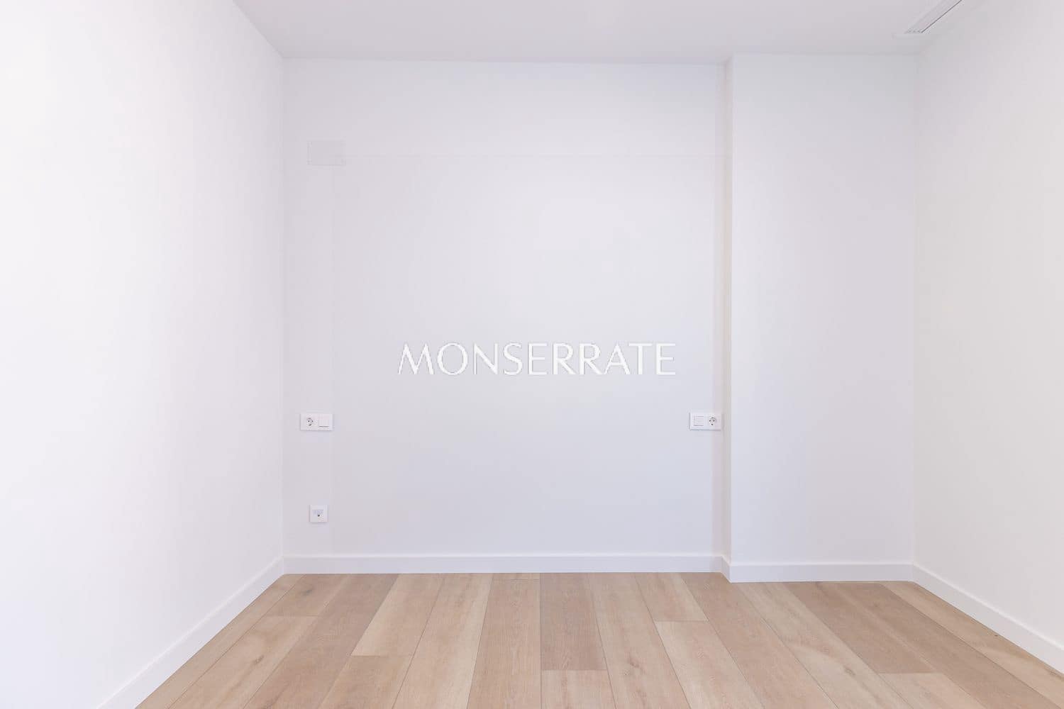 Apartamento de 2 habitaciones en Puig en venta con piscina garaje - 415.000 € (Ref: 10004954)