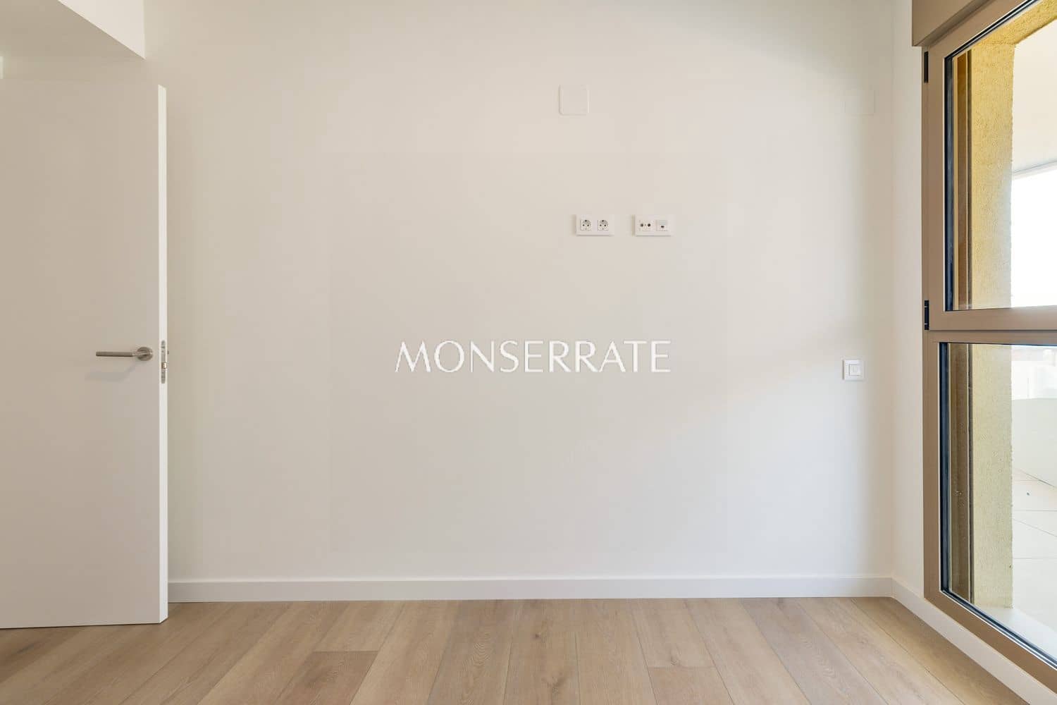 Apartamento de 2 habitaciones en Puig en venta con piscina garaje - 415.000 € (Ref: 10004954)