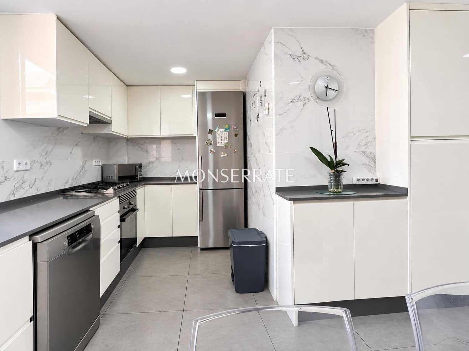 Appartement de 4 chambres à louer à Valence ville avec garage - 2 400 € (Ref: 10012783)