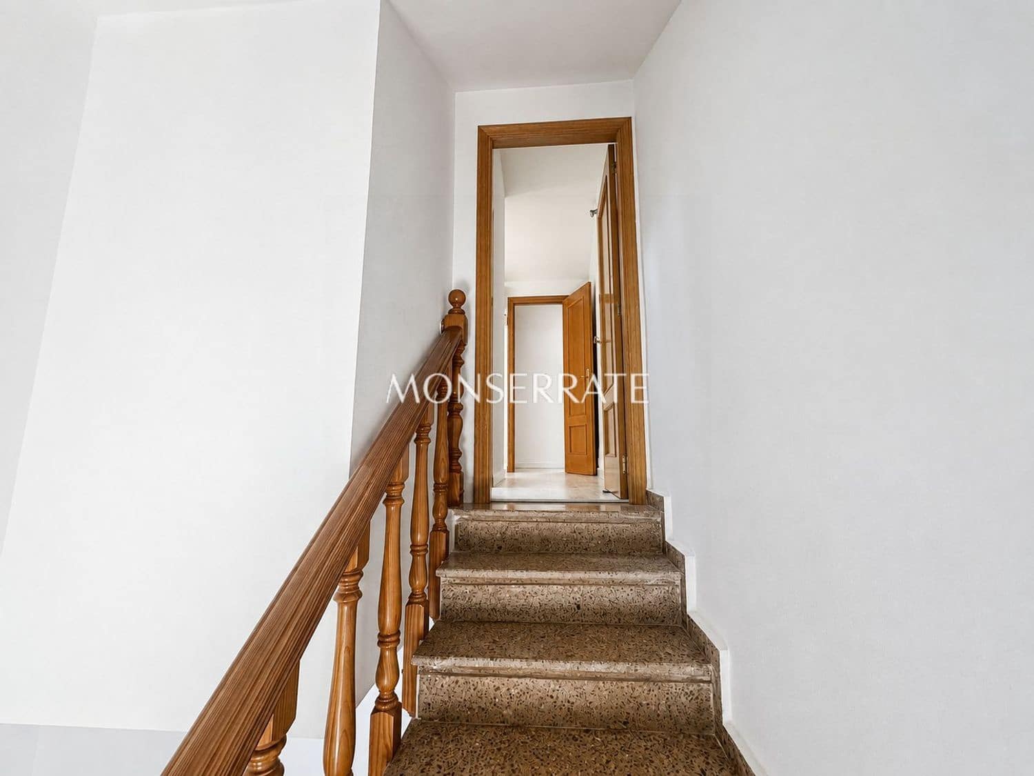 Appartement de 4 chambres à louer à Valence ville avec garage - 2 400 € (Ref: 10012783)