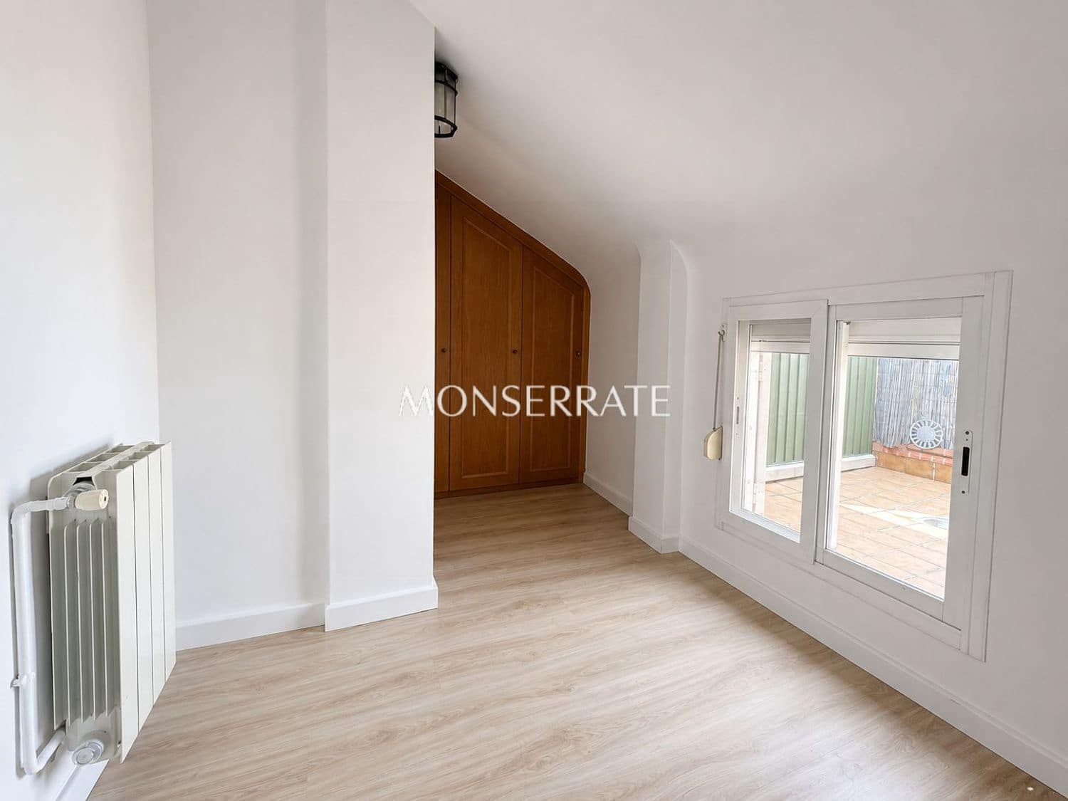 Appartement de 4 chambres à louer à Valence ville avec garage - 2 400 € (Ref: 10012783)