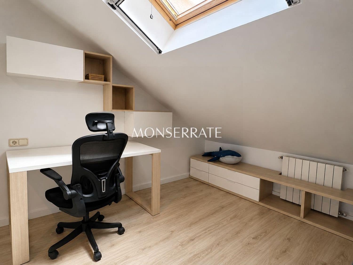 Appartement de 4 chambres à louer à Valence ville avec garage - 2 400 € (Ref: 10012783)