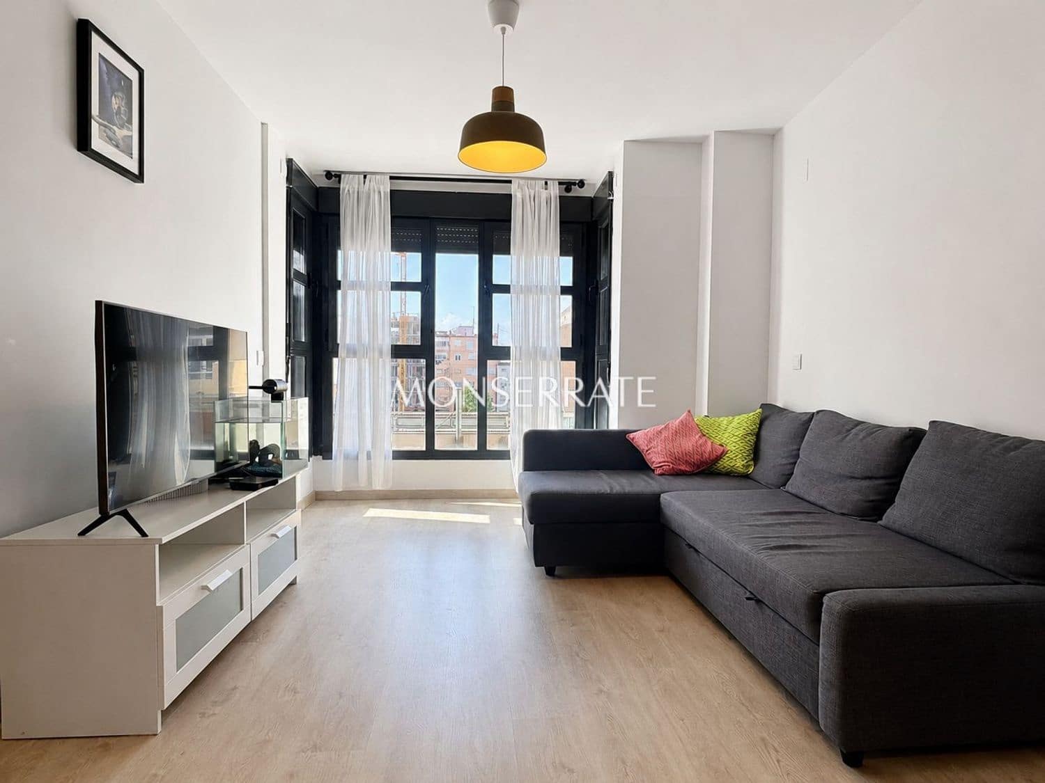 2 soveværelse Lejlighed til leje i Valencia by med garage - € 1.650 (Ref: 10015078)