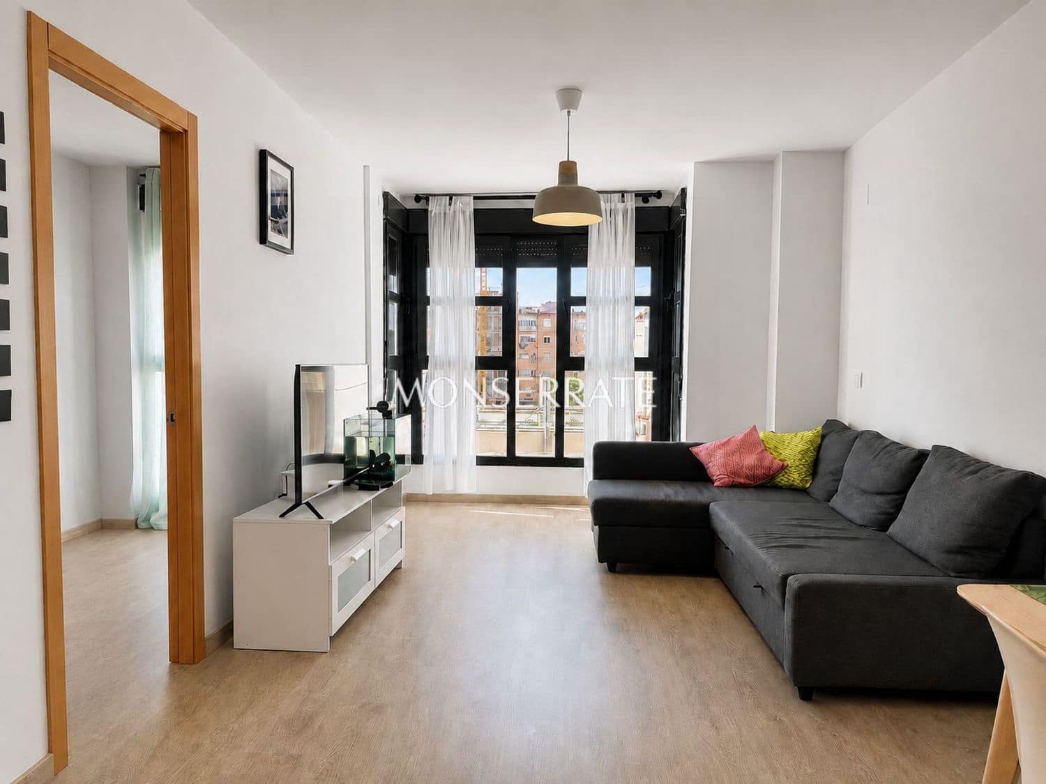 2 soveværelse Lejlighed til leje i Valencia by med garage - € 1.650 (Ref: 10015078)