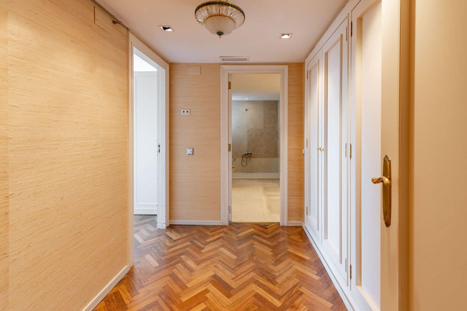 5 quarto Apartamento para venda em Valencia cidade com garagem - 1 750 000 € (Ref: 10029945)