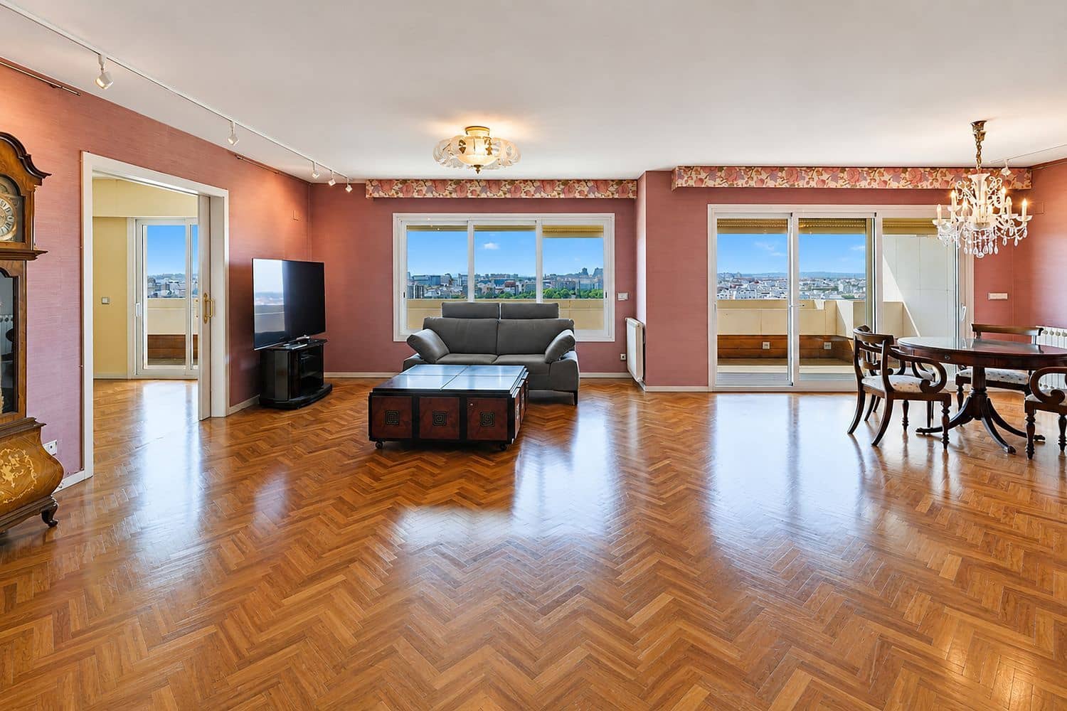 5 quarto Apartamento para venda em Valencia cidade com garagem - 1 750 000 € (Ref: 10029945)
