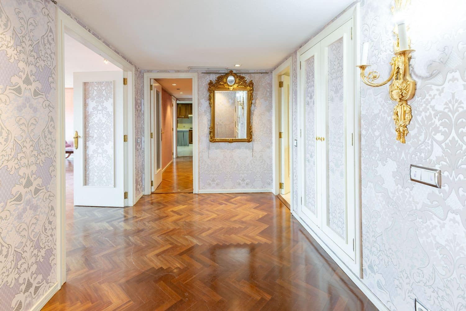 5 quarto Apartamento para venda em Valencia cidade com garagem - 1 750 000 € (Ref: 10029945)