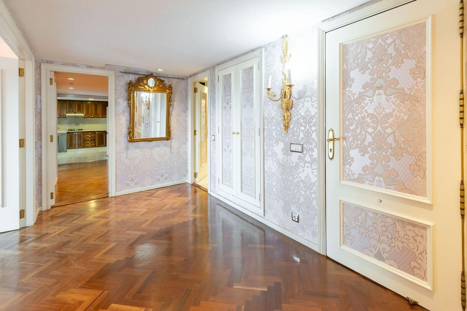 5 quarto Apartamento para venda em Valencia cidade com garagem - 1 750 000 € (Ref: 10029945)