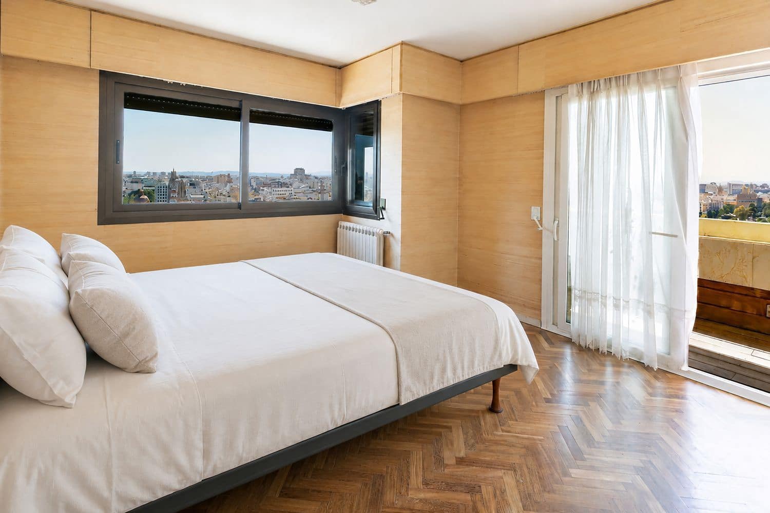 5 quarto Apartamento para venda em Valencia cidade com garagem - 1 750 000 € (Ref: 10029945)