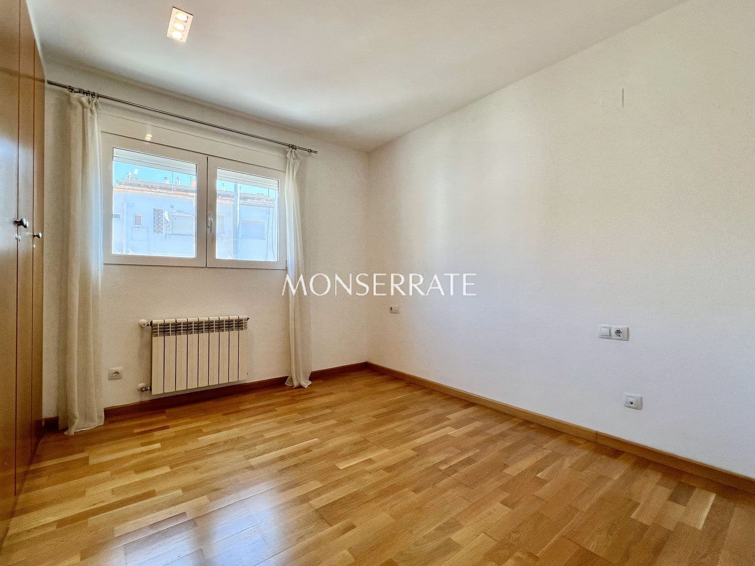 3 makuuhuone Huoneisto vuokrattavana paikassa Valencia kaupunki mukana 
autotalli - 1 700 € (Ref: 10033352)