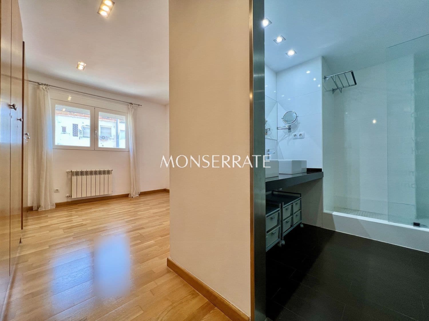 3 makuuhuone Huoneisto vuokrattavana paikassa Valencia kaupunki mukana 
autotalli - 1 700 € (Ref: 10033352)
