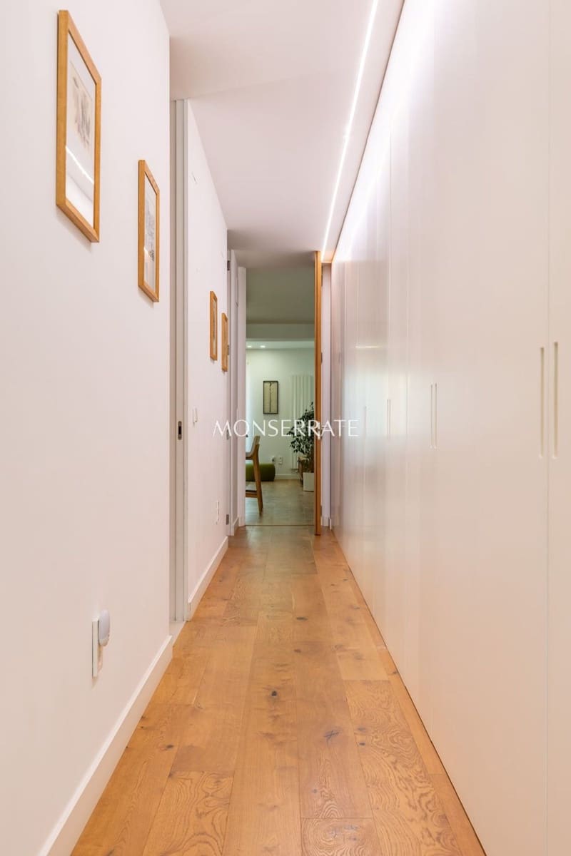Appartement de 3 chambres à louer à Valence ville avec garage - 3 300 € (Ref: 10044492)