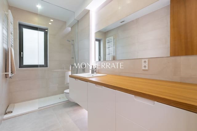Appartement de 3 chambres à louer à La Gran Via, Valence ville avec garage - 3 300 € (Ref: 10044492)