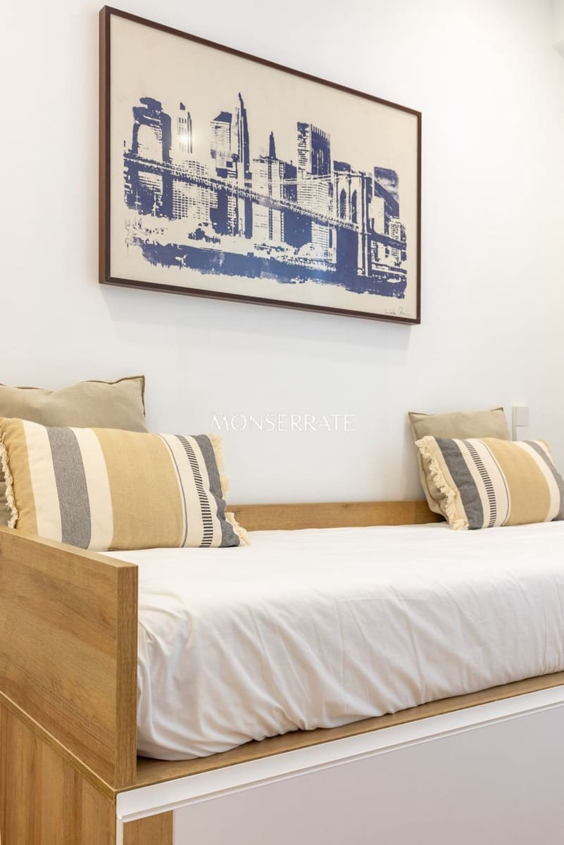 Appartement de 3 chambres à louer à Valence ville avec garage - 3 300 € (Ref: 10044492)