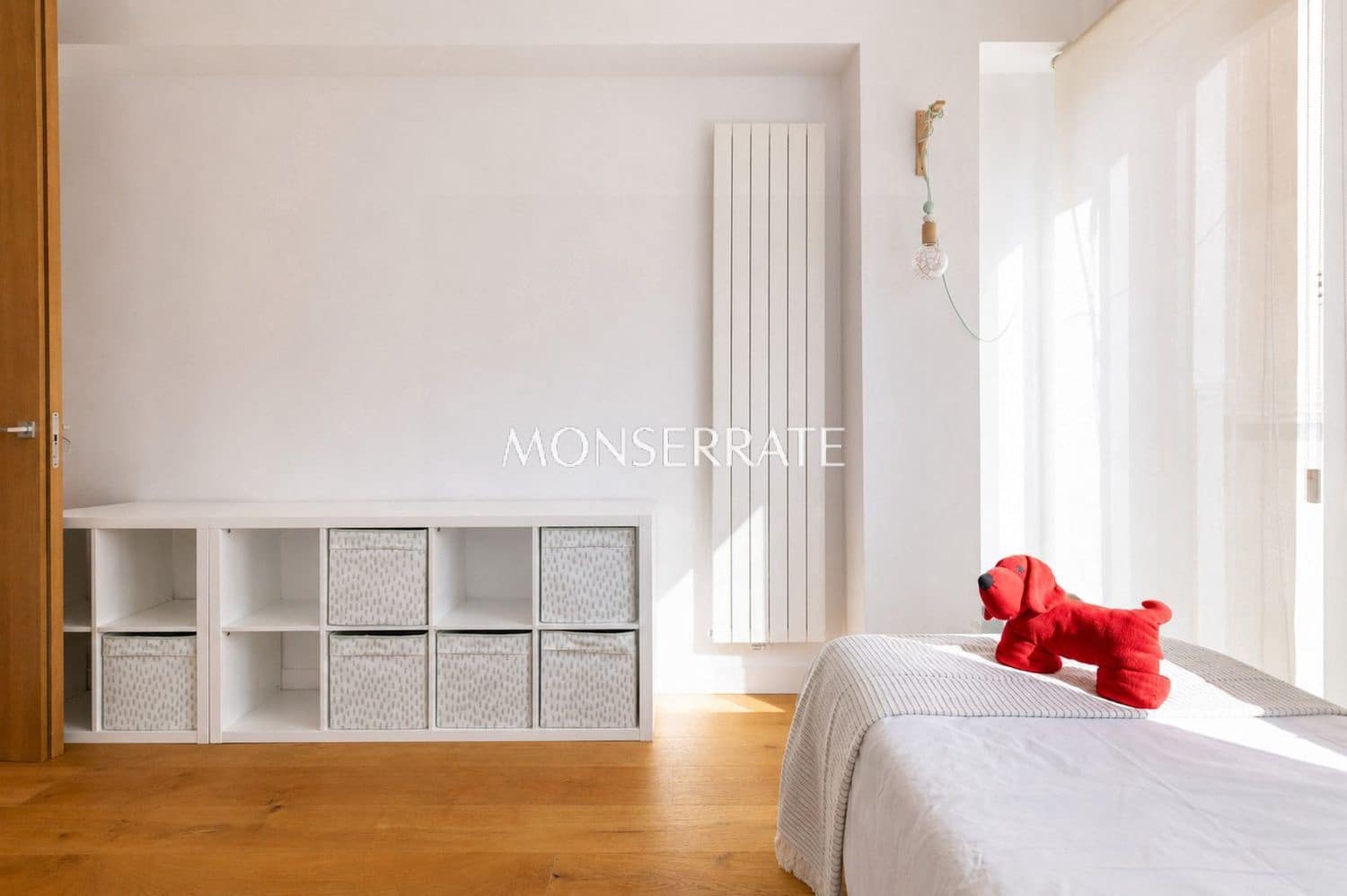 Appartement de 3 chambres à louer à Valence ville avec garage - 3 300 € (Ref: 10044492)