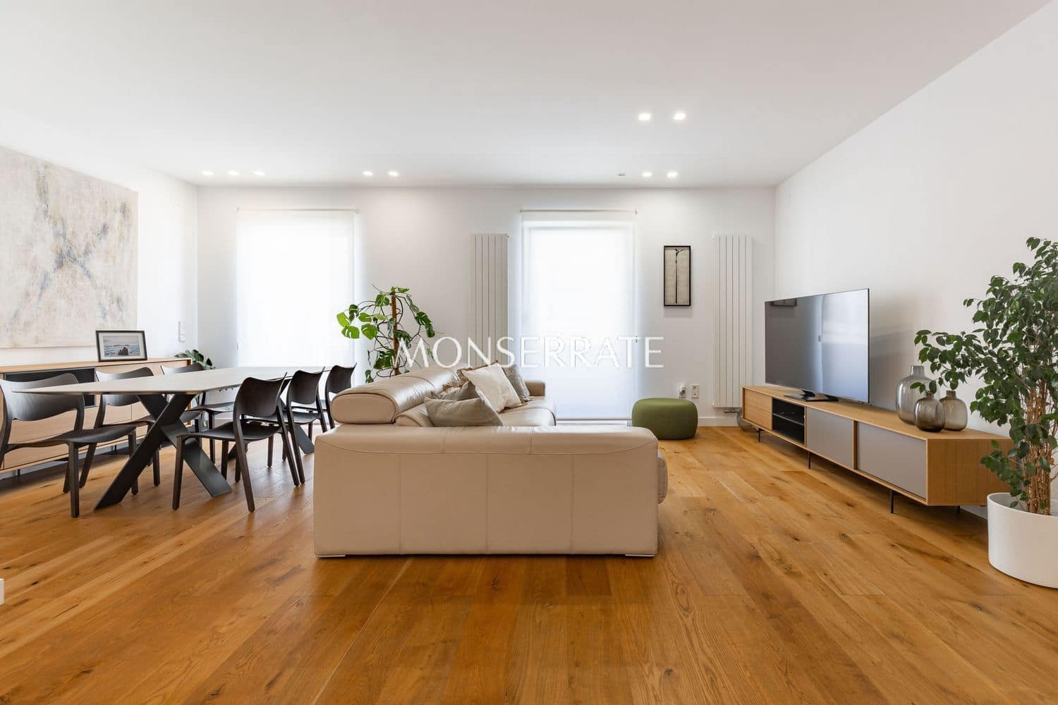 Appartement de 3 chambres à louer à Valence ville avec garage - 3 300 € (Ref: 10044492)
