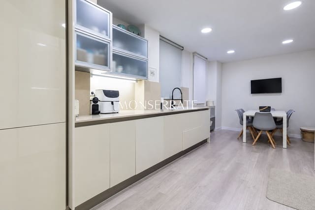 4 camera da letto Appartamento da affittare in La Seu, Valencia città con garage - 3.200 € (Rif: 10070369)