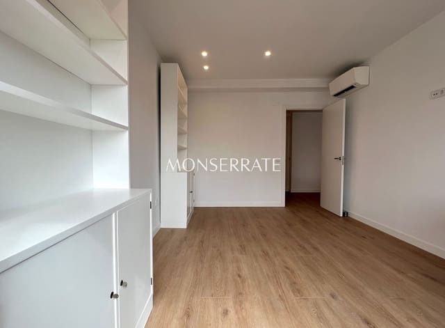4 makuuhuone Huoneisto vuokrattavana paikassa Jaume Roig, Valencia kaupunki mukana 
autotalli - 3 900 € (Ref: 10080322)