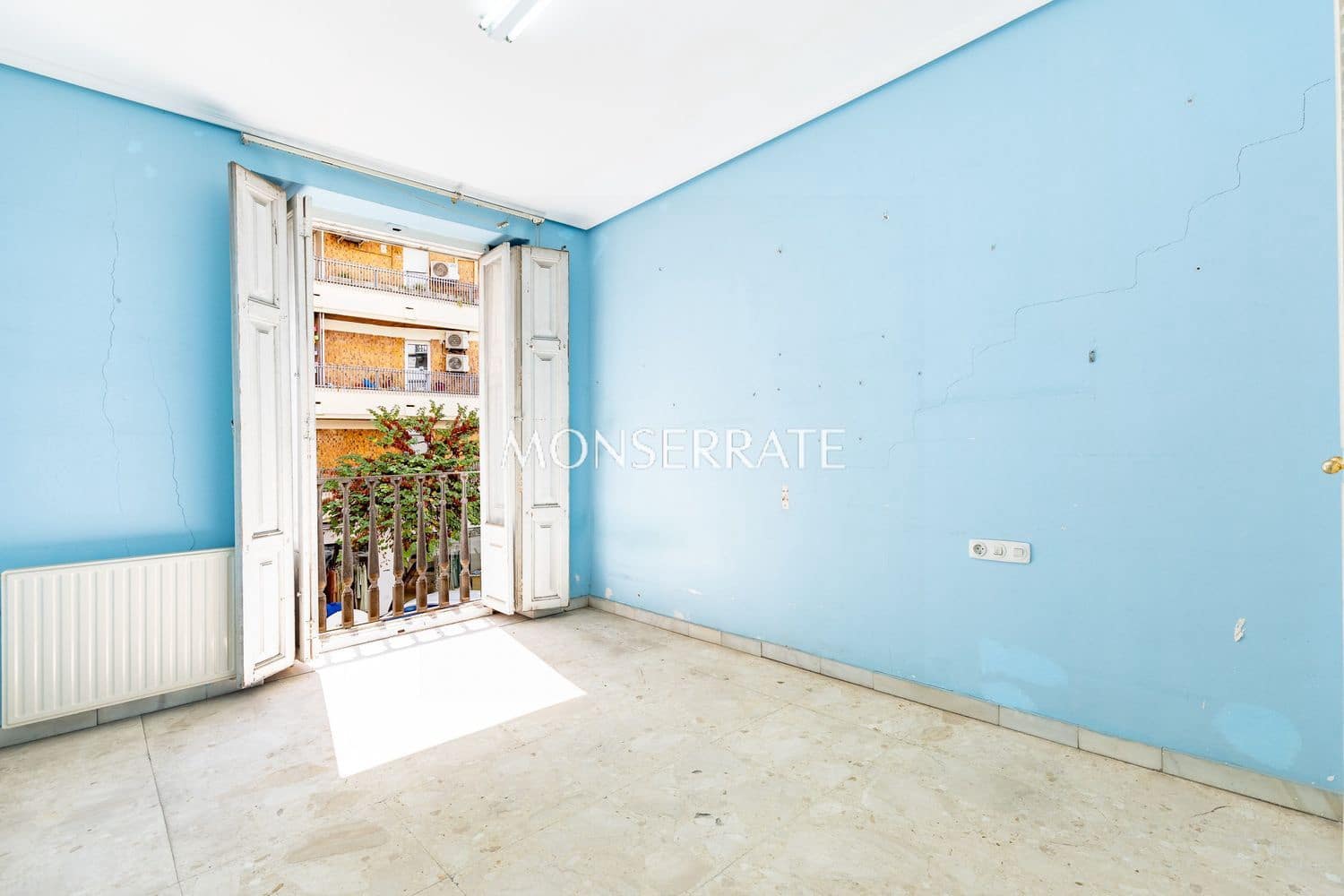 7 bedroom Apartment for sale in Valencia city with garage - € 1,250,000 (Ref: 10085533)