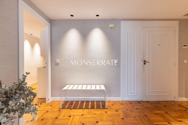 Apartamento de 4 habitaciones en Jaume Roig, València ciudad en venta con garaje - 1.200.000 € (Ref: 10088792)