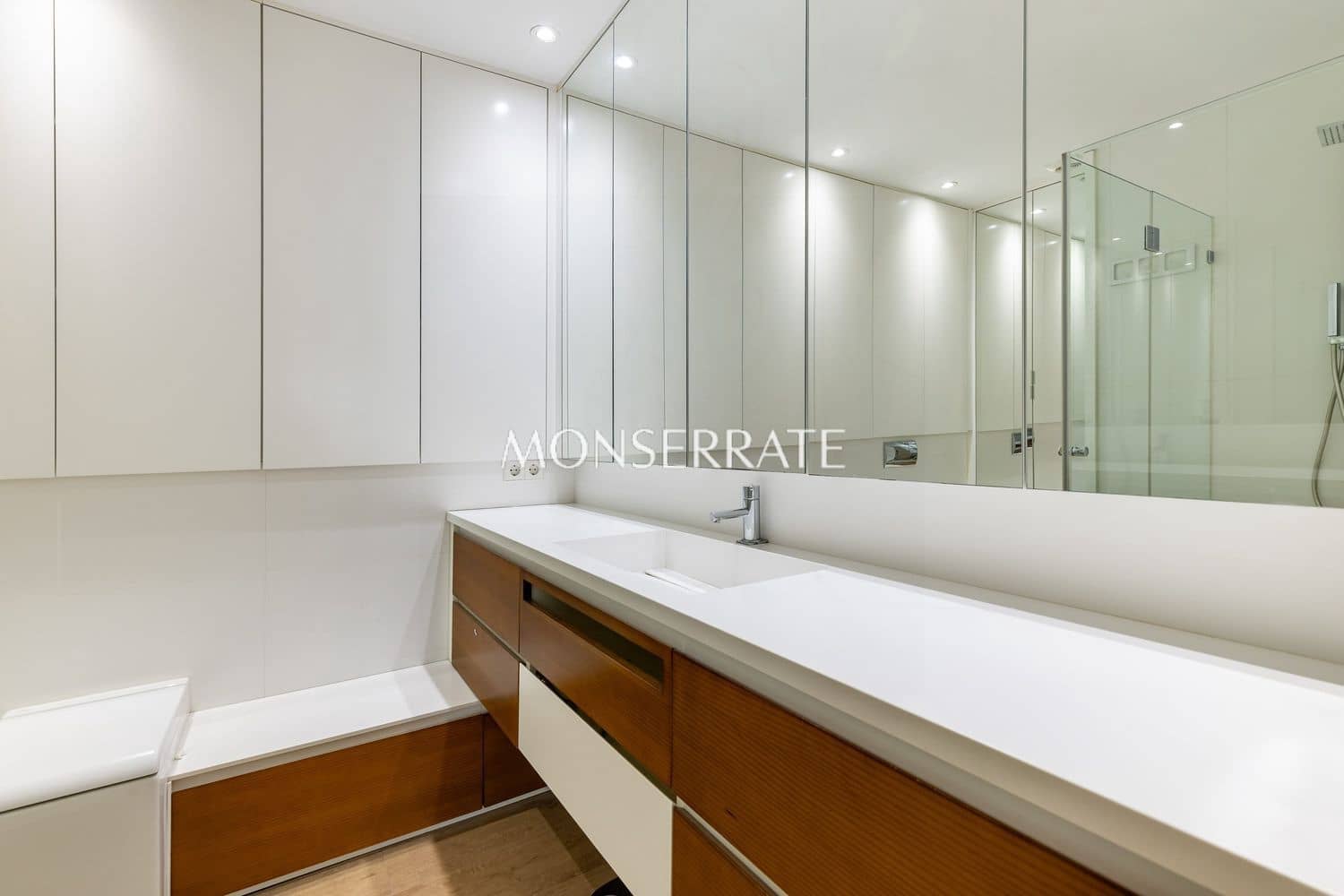 Apartamento de 4 habitaciones en València ciudad en venta con garaje - 1.200.000 € (Ref: 10088792)