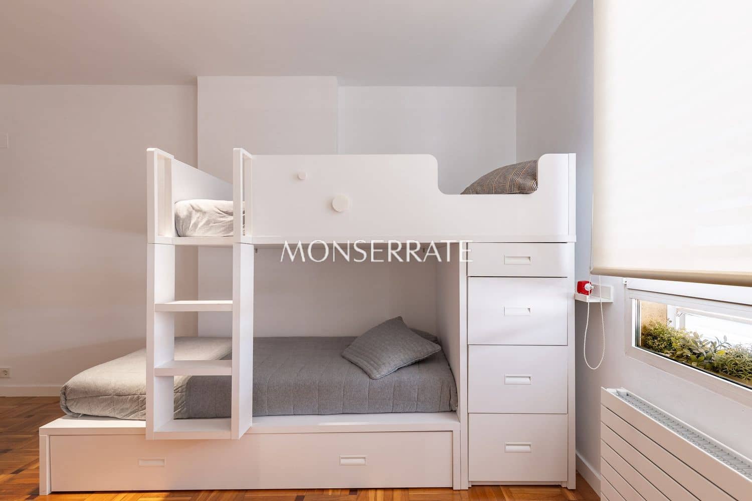 Apartamento de 4 habitaciones en València ciudad en venta con garaje - 1.200.000 € (Ref: 10088792)
