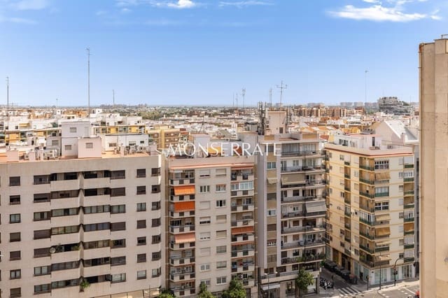 Apartamento de 4 habitaciones en Jaume Roig, València ciudad en venta con garaje - 1.200.000 € (Ref: 10088792)