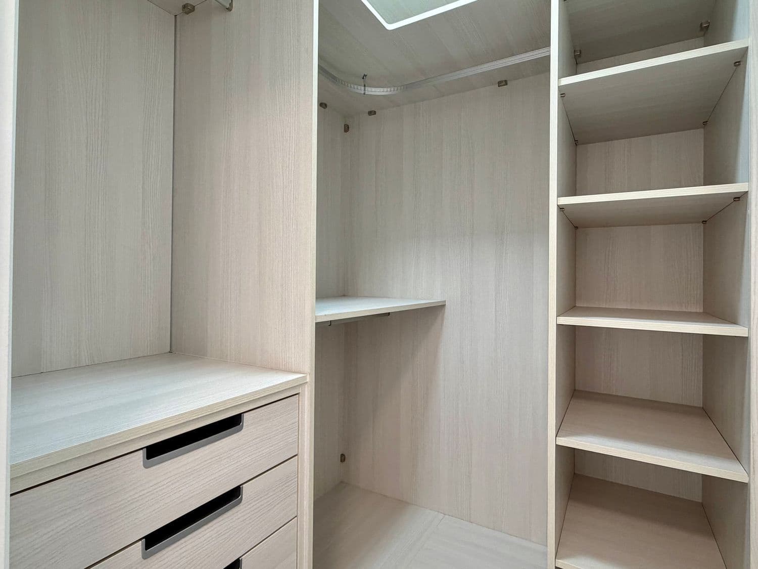 1 soveværelse Lejlighed til leje i Valencia by med swimmingpool garage - € 1.300 (Ref: 10097593)