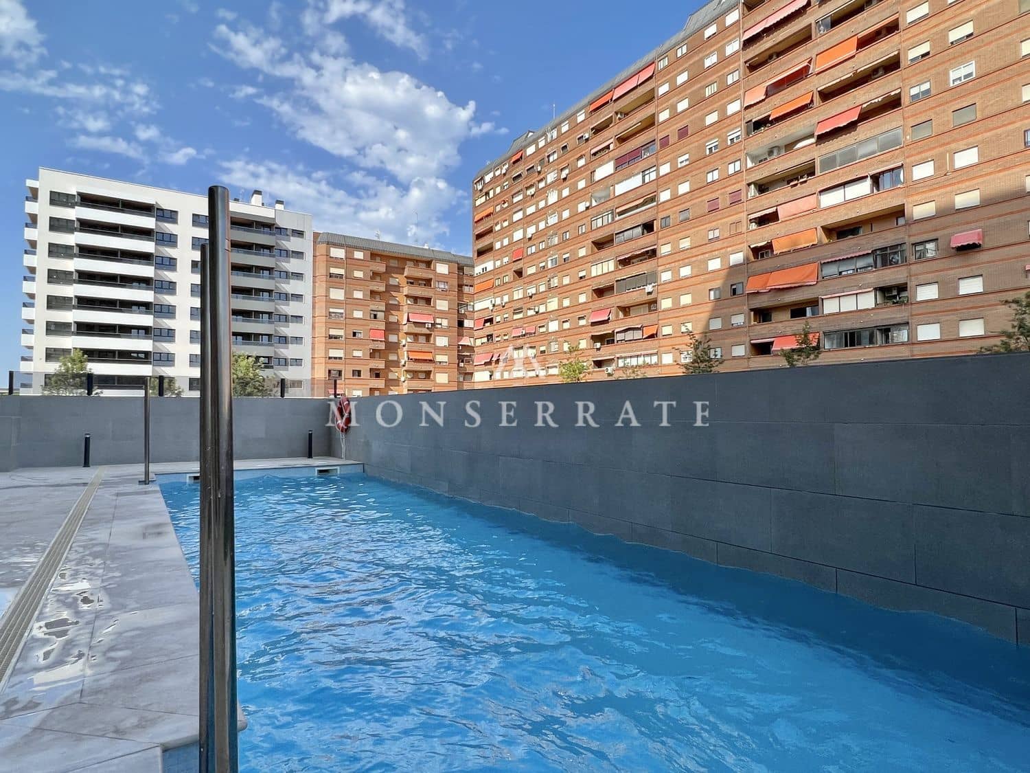 1 soveværelse Lejlighed til leje i Valencia by med swimmingpool garage - € 1.300 (Ref: 10097593)