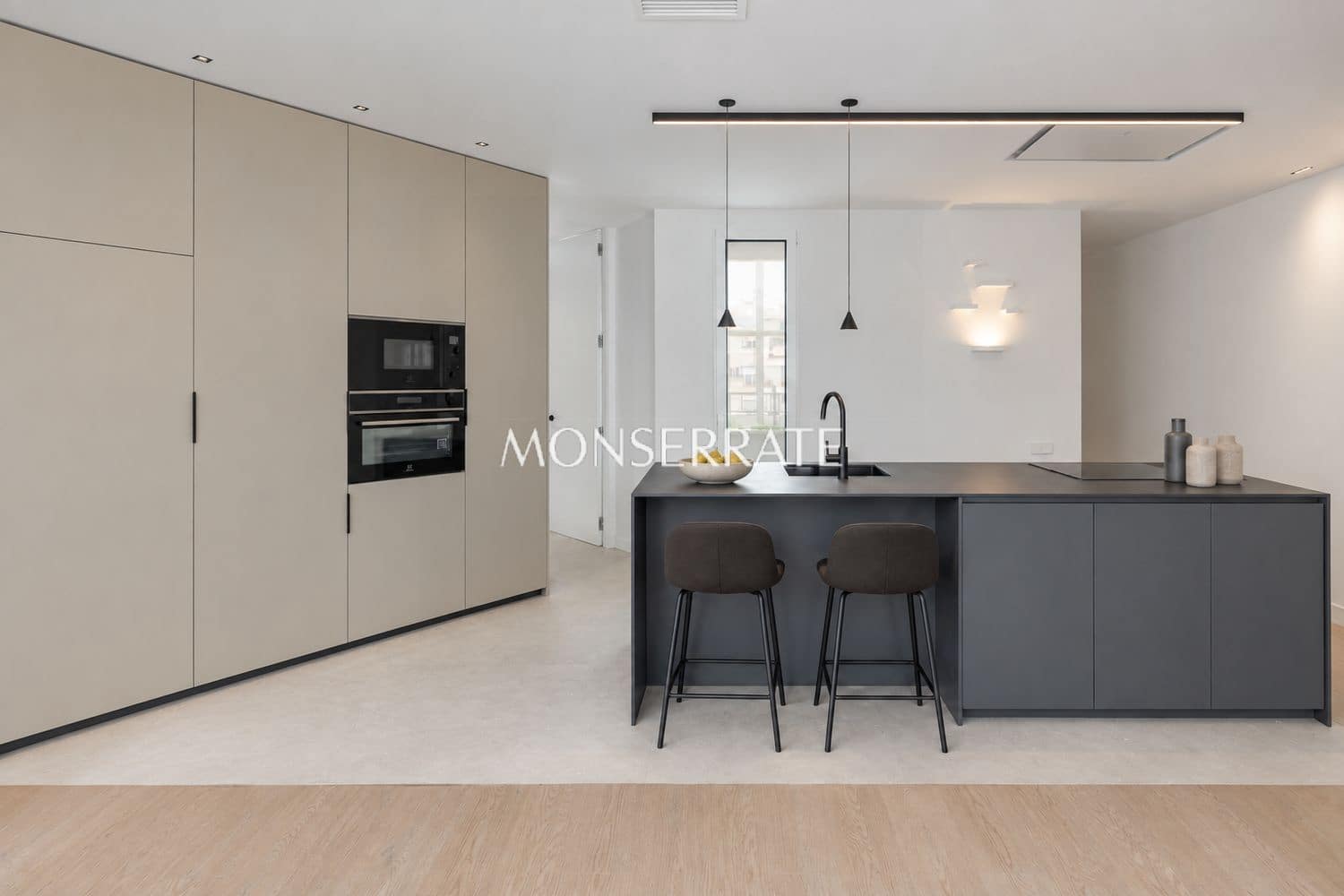 Apartamento de 3 habitaciones en València ciudad en venta con garaje - 765.000 € (Ref: 10106586)