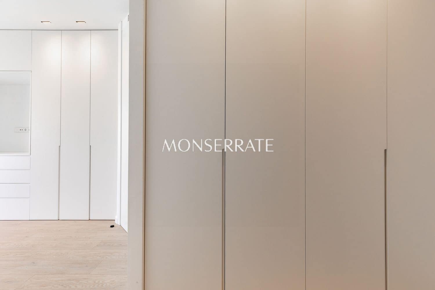 Apartamento de 3 habitaciones en València ciudad en venta con garaje - 765.000 € (Ref: 10106586)