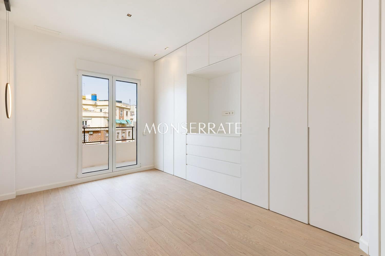 Apartamento de 3 habitaciones en València ciudad en venta con garaje - 765.000 € (Ref: 10106586)