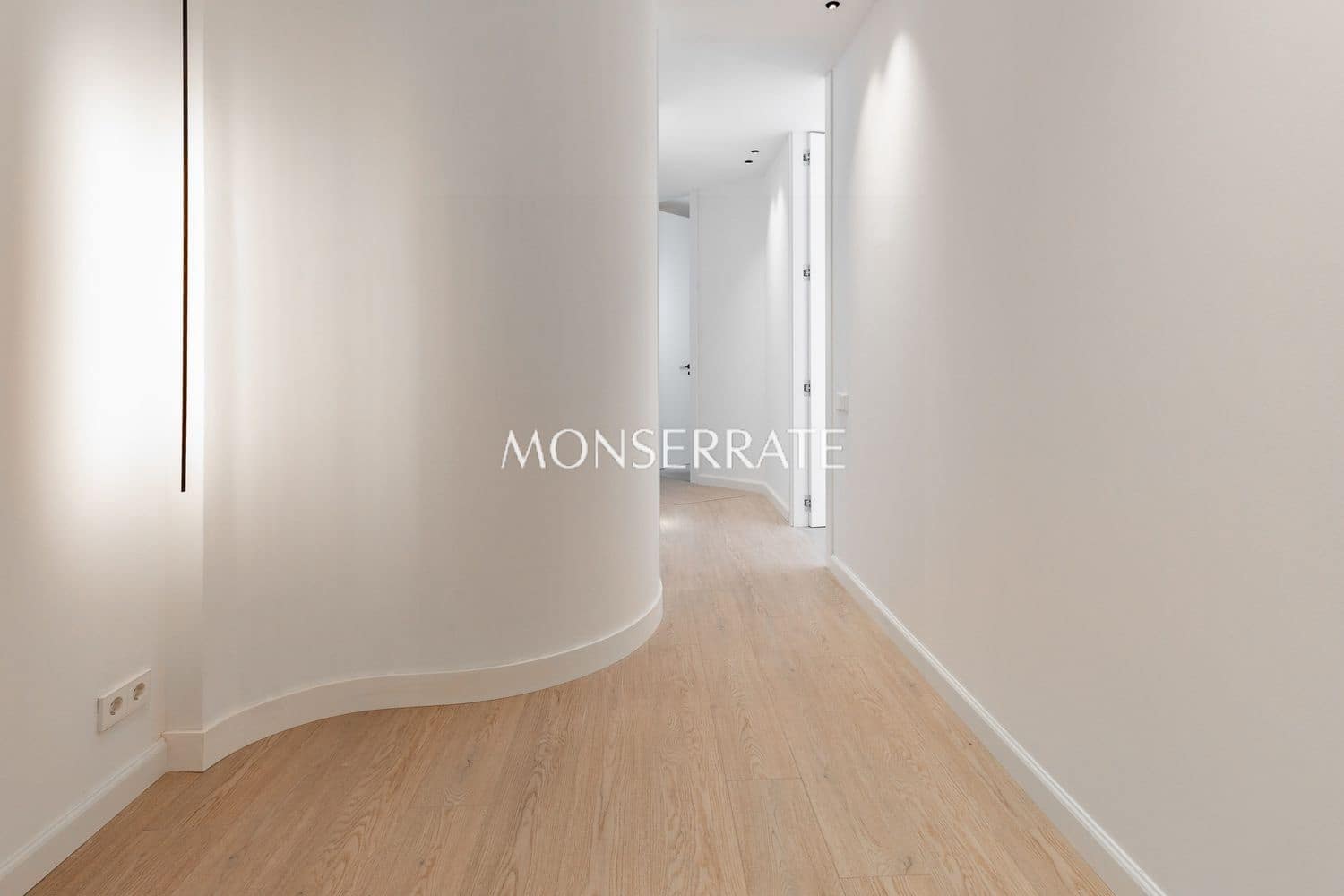 Apartamento de 3 habitaciones en València ciudad en venta con garaje - 765.000 € (Ref: 10106586)