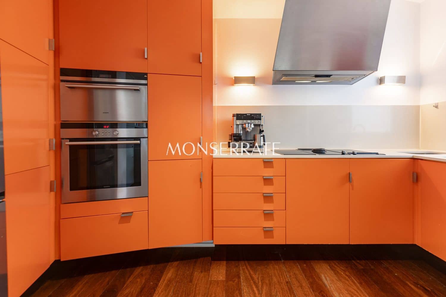 1 bedroom Apartment for sale in Valencia city with garage - € 568,000 (Ref: 10114627)