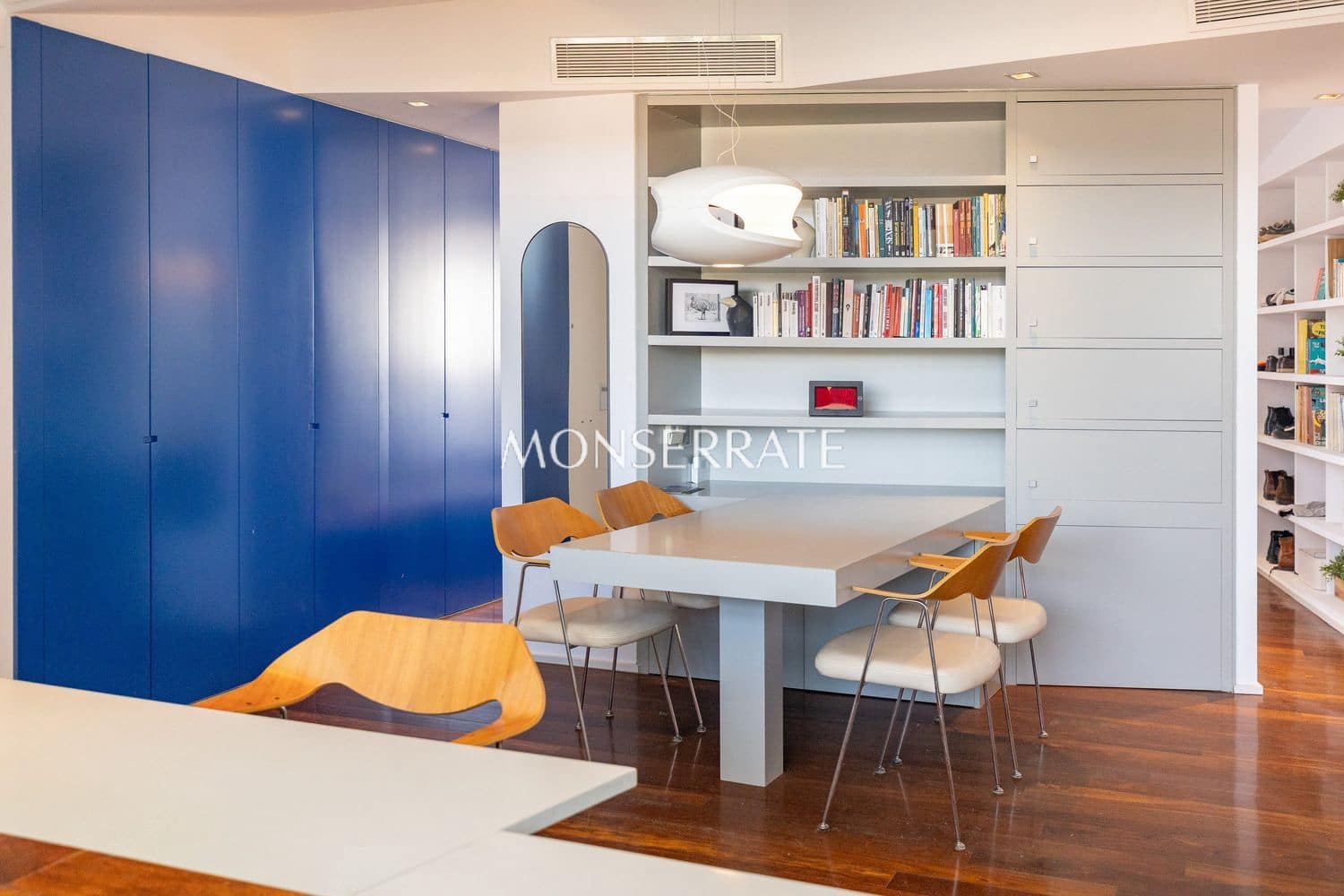 1 bedroom Apartment for sale in Valencia city with garage - € 568,000 (Ref: 10114627)