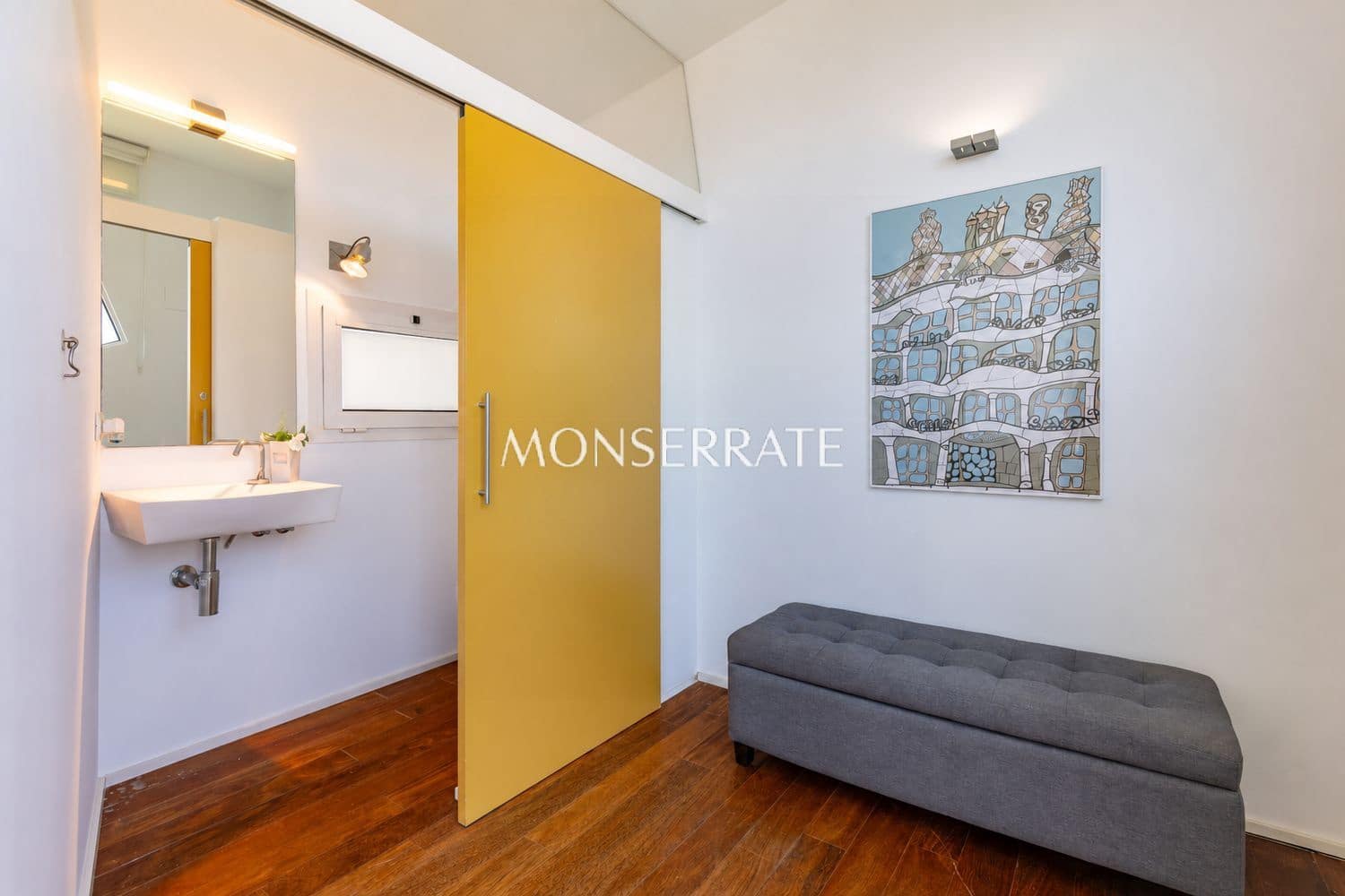 1 bedroom Apartment for sale in Valencia city with garage - € 568,000 (Ref: 10114627)