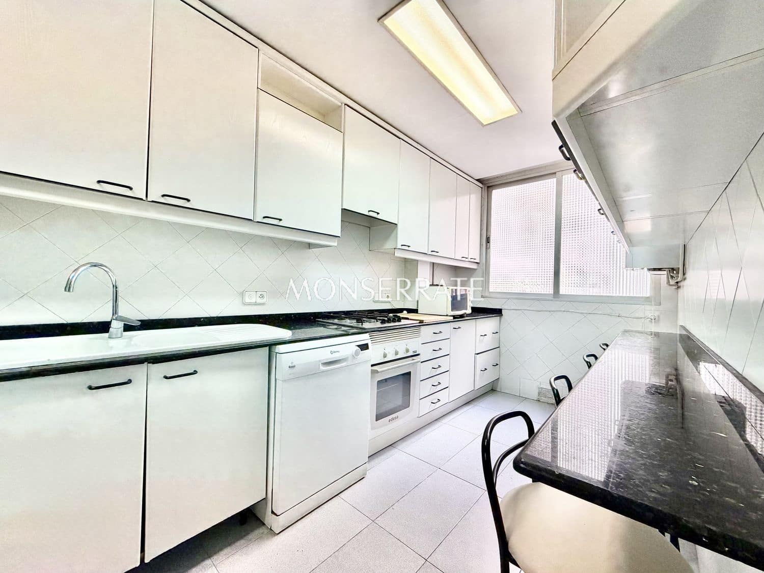 5 camera da letto Appartamento da affittare in Valencia citta con garage - 2.000 € (Rif: 10114628)