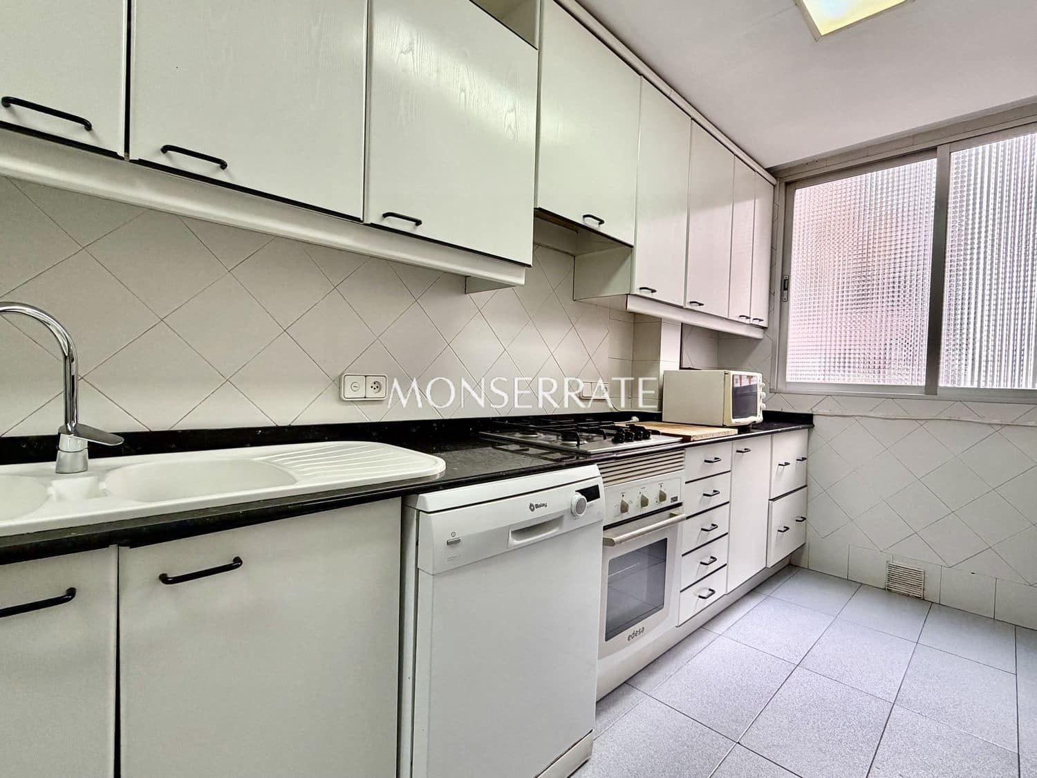 5 camera da letto Appartamento da affittare in Valencia citta con garage - 2.000 € (Rif: 10114628)
